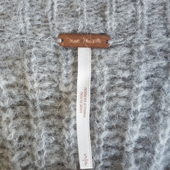 *SOLD* Free People Alpaca  Boho Sweater Small - Picture 5 of 8
